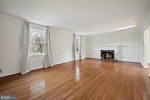 5801 Hillburne Way, Chevy Chase, MD 20815 - Photo 3