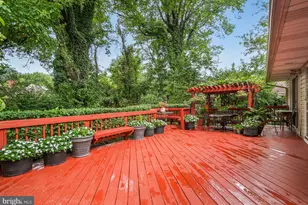 3 Crothers Ct, Rockville, MD 20852 - Photo 9