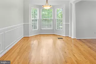 2901 Clovercrest Way, Olney, MD 20832 - Photo 3
