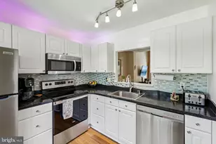 20541 Neerwinder St, Germantown, MD 20874 - Photo 7