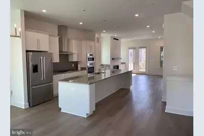 10129 Dalmatian, Rockville, MD 20850 - Photo 3