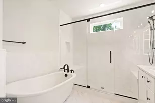 3720 Glenmoor Reserve Ln, Chevy Chase, MD 20815 - Photo 27