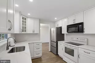 18904 Blue Heron Ln, Gaithersburg, MD 20879 - Photo 5