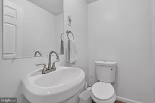19011 Partridge Wood Dr, Germantown, MD 20874 - Photo 25