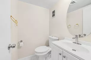 9813 Inglemere Dr, Bethesda, MD 20817 - Photo 9