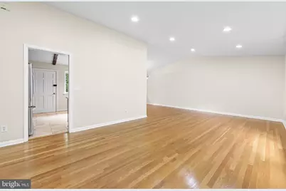 9813 Inglemere Drive, Bethesda, MD 20817 - Photo 3