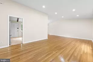 9813 Inglemere Dr, Bethesda, MD 20817 - Photo 3