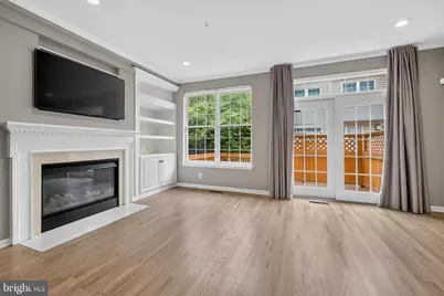 9756 Athletic Way, Gaithersburg, MD 20878 - Photo 5