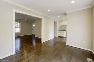 4 Ritchfield Ct, Rockville, MD 20850 - Photo 11