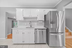 8403 Postoak Rd, Potomac, MD 20854 - Photo 15