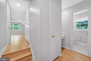 8403 Postoak Rd, Potomac, MD 20854 - Photo 29