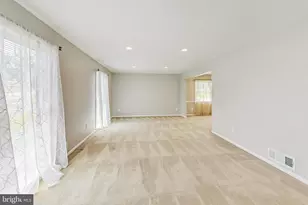 8403 Postoak Rd, Potomac, MD 20854 - Photo 7
