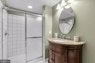 11735 Summer Oak Dr, Germantown, MD 20874 - Photo 33