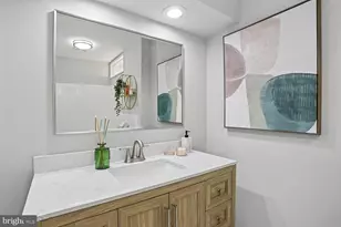 811 Kenbrook Dr, Silver Spring, MD 20902 - Photo 63