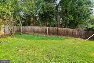811 Kenbrook Dr, Silver Spring, MD 20902 - Photo 17