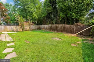 811 Kenbrook Dr, Silver Spring, MD 20902 - Photo 19