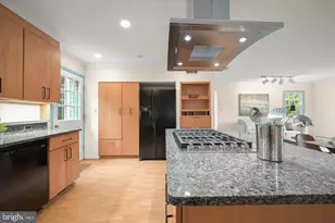 6004 Princeton Ave, Glen Echo, MD 20812 - Photo 19