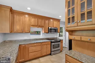 10228 Hatherleigh Dr, Bethesda, MD 20814 - Photo 19