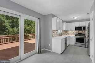 20539 Golf Course Dr, Germantown, MD 20874 - Photo 13