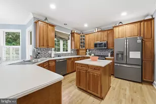 12 Delta Ct, Gaithersburg, MD 20882 - Photo 27