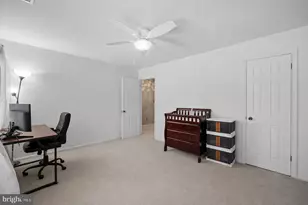9405 Chatteroy Pl, Gaithersburg, MD 20886 - Photo 23