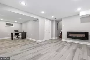 6401 Greentree Rd, Bethesda, MD 20817 - Photo 35