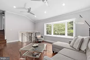 6401 Greentree Rd, Bethesda, MD 20817 - Photo 9