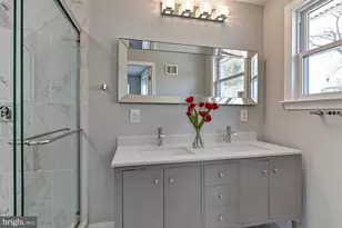 415 Ritchie Pkwy, Rockville, MD 20852 - Photo 17