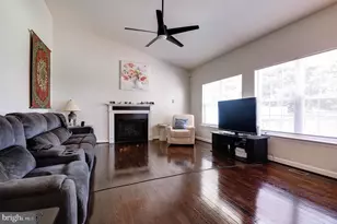 1 Hickory Spring Ct, Gaithersburg, MD 20882 - Photo 21