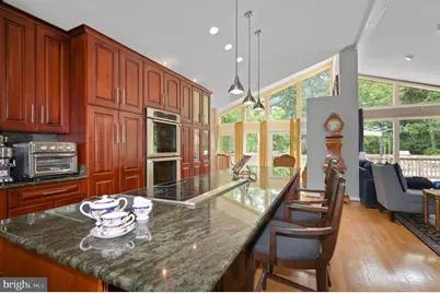 10204 Falls Road, Potomac, MD 20854 - Photo 11