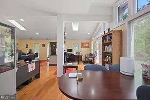 10204 Falls Rd, Potomac, MD 20854 - Photo 47