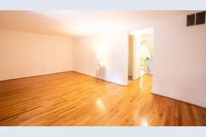 11652 Bedford Court, Germantown, MD 20876 - Photo 9