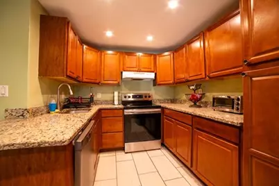 11652 Bedford Court, Germantown, MD 20876 - Photo 3