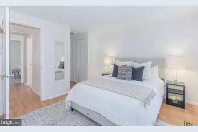 20528 Strath Haven Drive, Gaithersburg, MD 20886 - Photo 9