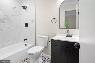 7 Finsbury Park Ct, Silver Spring, MD 20906 - Photo 9
