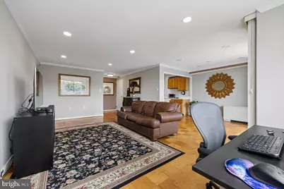 10201 Grosvenor Place #1009, Rockville, MD 20852 - Photo 9