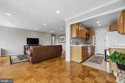 10201 Grosvenor Place #1009, Rockville, MD 20852 - Photo 19