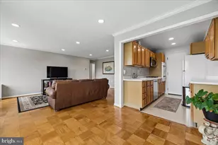 10201 Grosvenor Pl, Rockville, MD 20852 - Photo 19