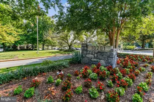 10201 Grosvenor Pl, Rockville, MD 20852 - Photo 35