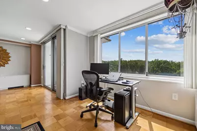 10201 Grosvenor Place #1009, Rockville, MD 20852 - Photo 5