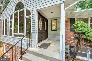 13715 Lewisdale Rd, Clarksburg, MD 20871 - Photo 3