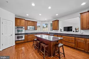 25106 Highland Manor Ct, Laytonsville, MD 20882 - Photo 7