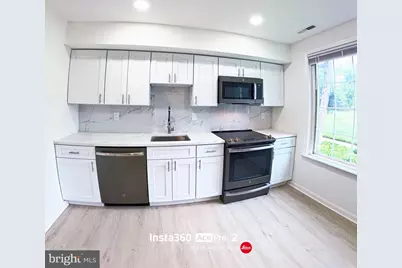 682 Azalea Drive #6-682, Rockville, MD 20850 - Photo 3