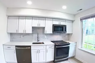 682 Azalea Dr, Rockville, MD 20850 - Photo 3