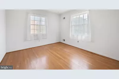 10253 Gainsborough, Potomac, MD 20854 - Photo 33
