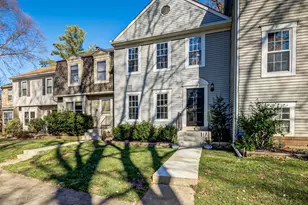 5 Climbing Ivy Ct, Germantown, MD 20874 - Photo 3