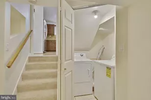 717 Hillsboro Dr, Silver Spring, MD 20902 - Photo 5