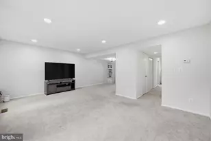 9367 Bremerton, Montgomery Village, MD 20886 - Photo 5