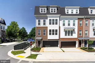 2521 Farmstead Dr, Rockville, MD 20850 - Photo 3