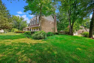 17016 George Washington Dr, Rockville, MD 20853 - Photo 77